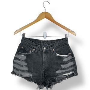 Vintage Levi's Women's 512 Denim Shorts Distressed Black Wash High Waist size 29